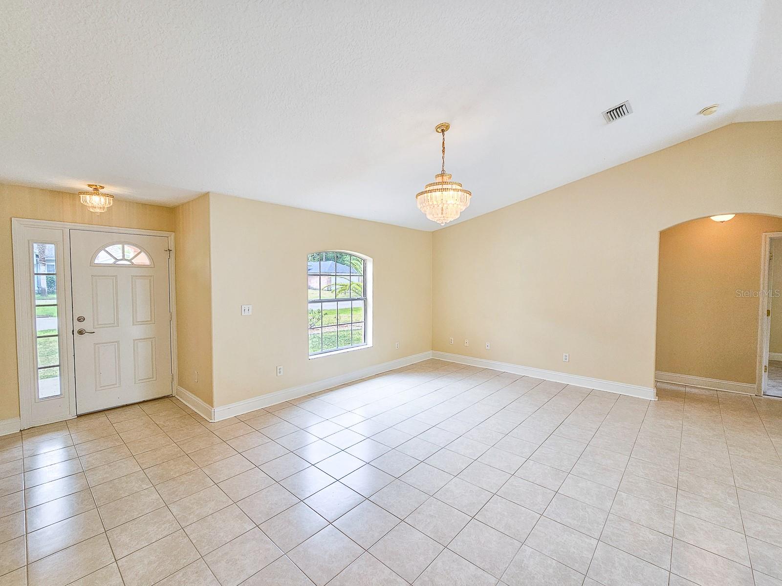 18 WHEATFIELD DR