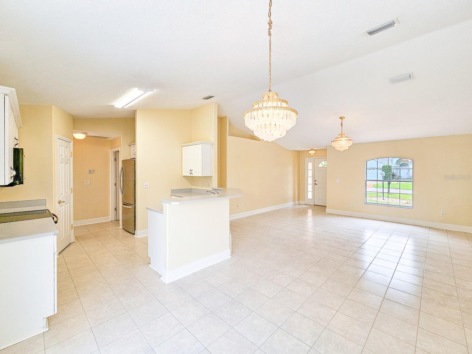 18 WHEATFIELD DR