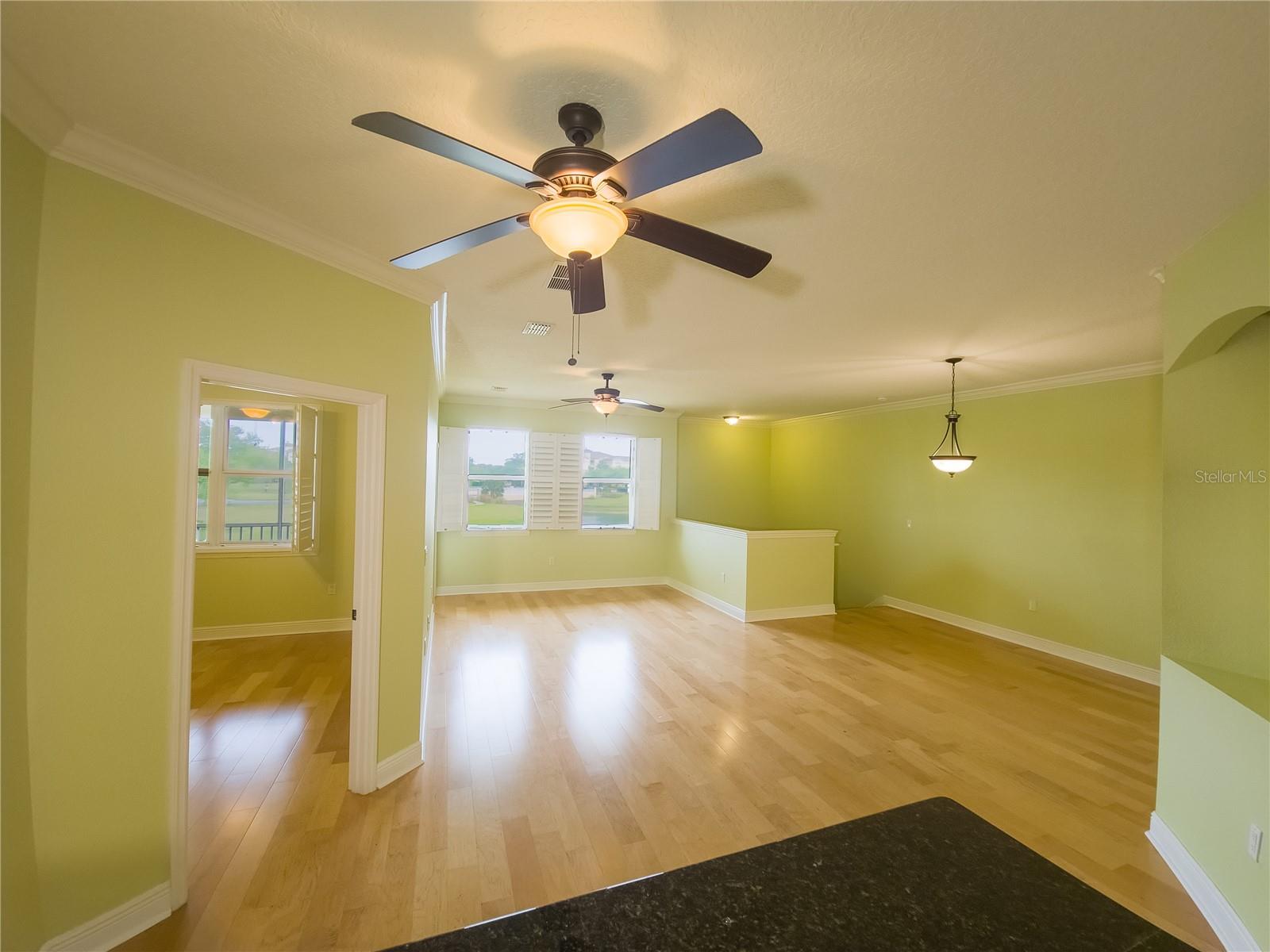 190 RIVERVIEW BND S #1023