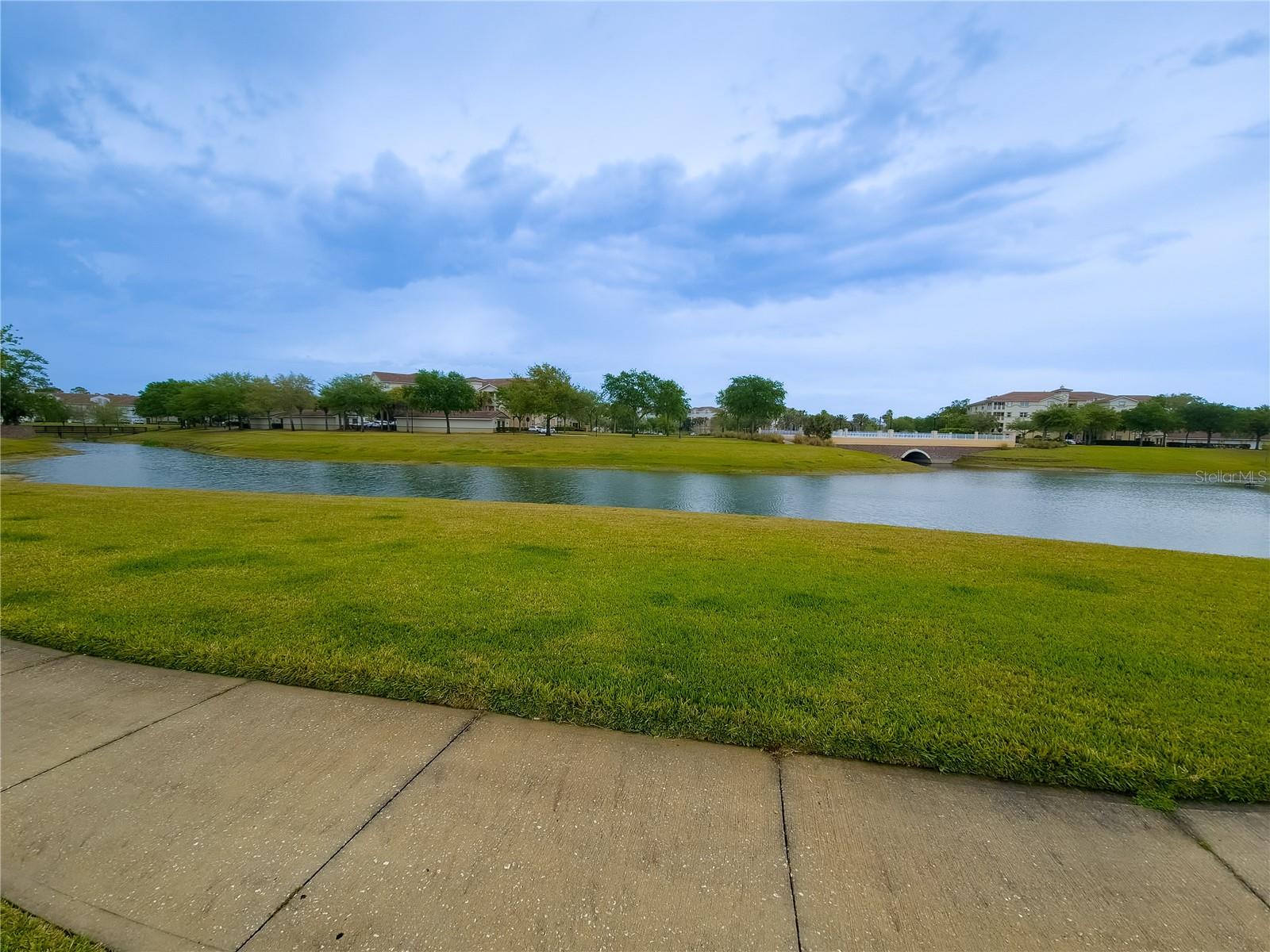 190 RIVERVIEW BND S #1023