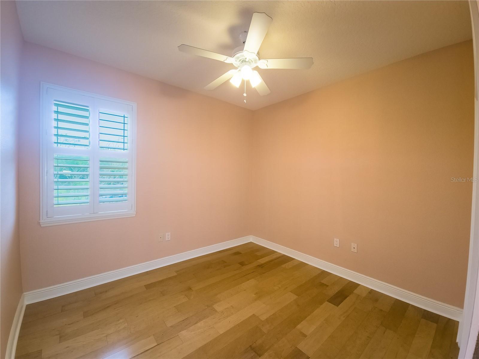 190 RIVERVIEW BND S #1023