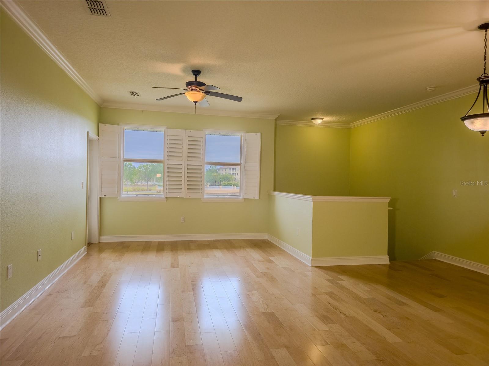 190 RIVERVIEW BND S #1023