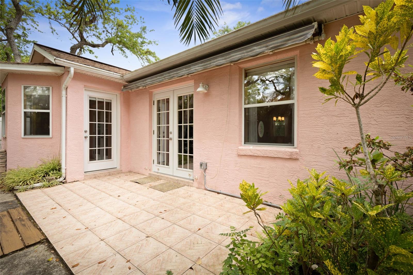1440 S FLAGLER AVE