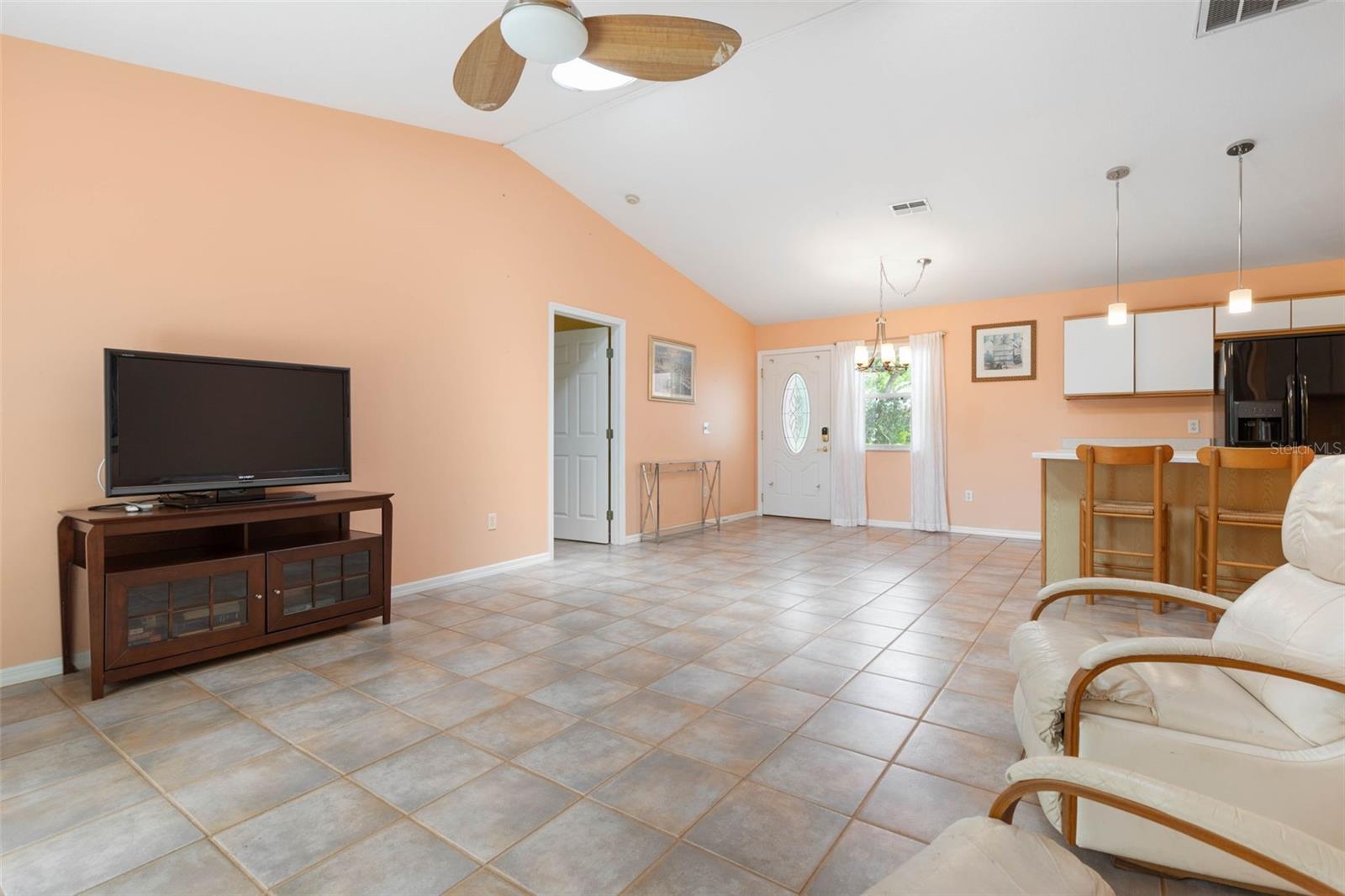 1440 S FLAGLER AVE
