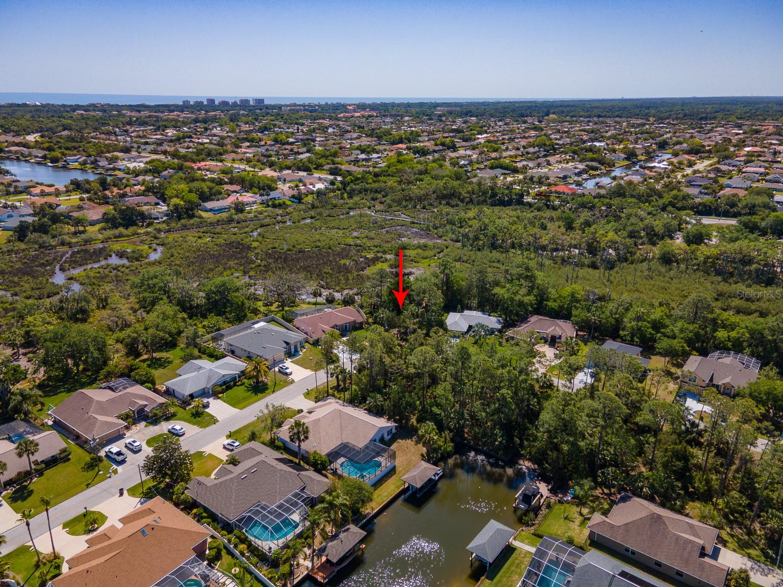 52 COLECHESTER LN