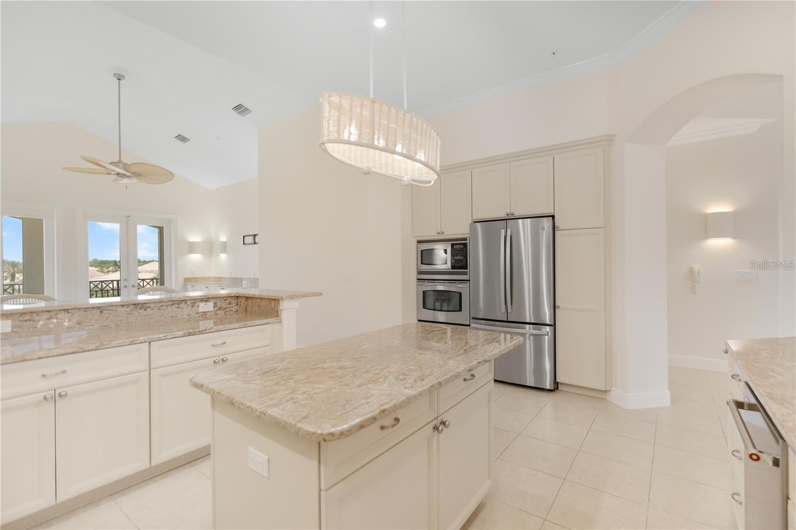 175 AVENUE DE LA MER #303