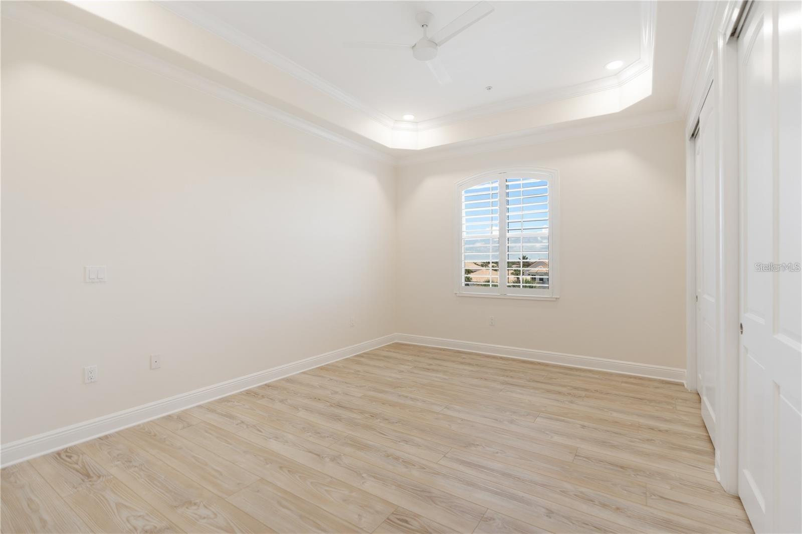 175 AVENUE DE LA MER #303