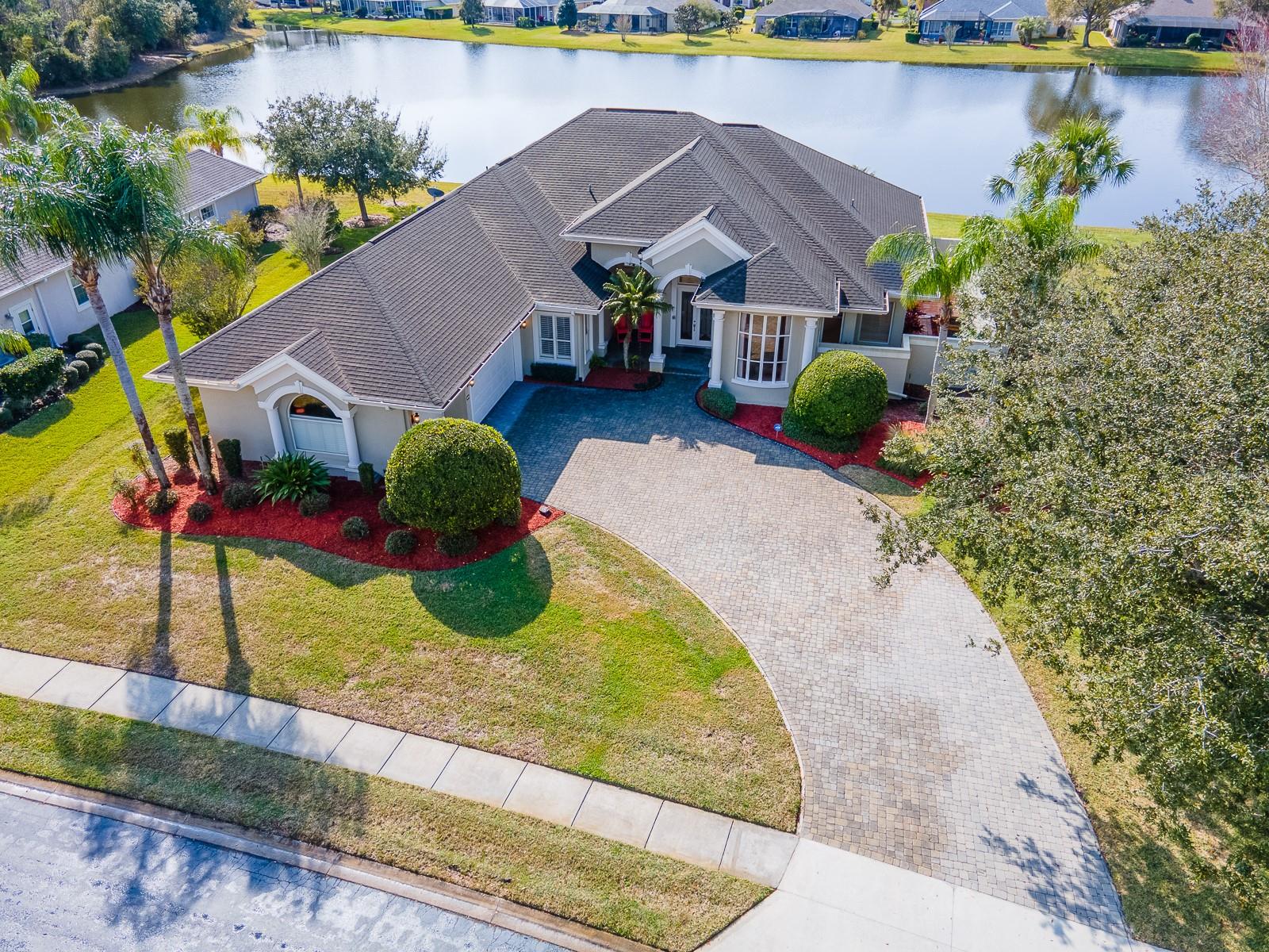 6 LAKESIDE PL E