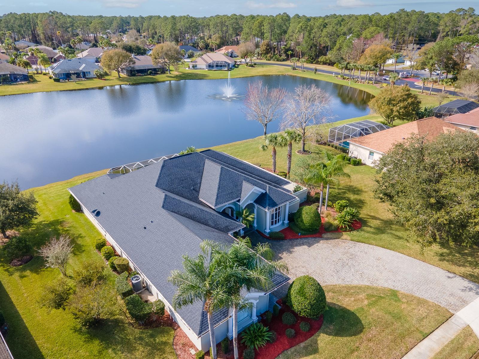 6 LAKESIDE PL E