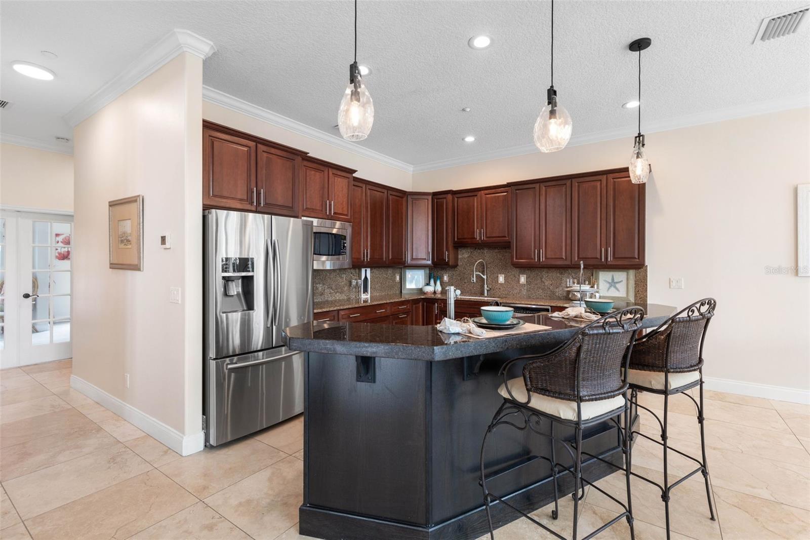 220 HARBOR VILLAGE PT N