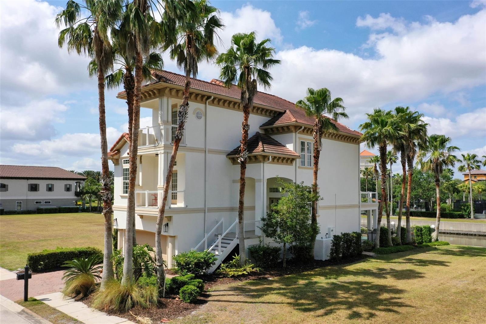 220 HARBOR VILLAGE PT N