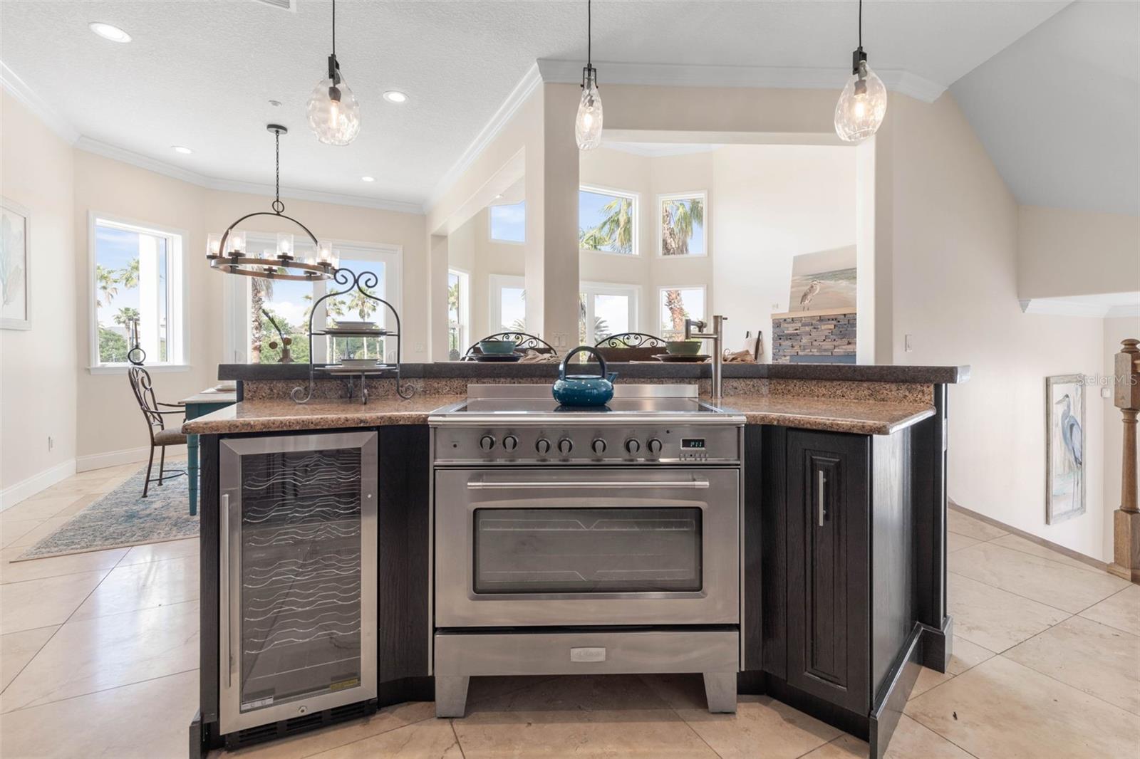 220 HARBOR VILLAGE PT N