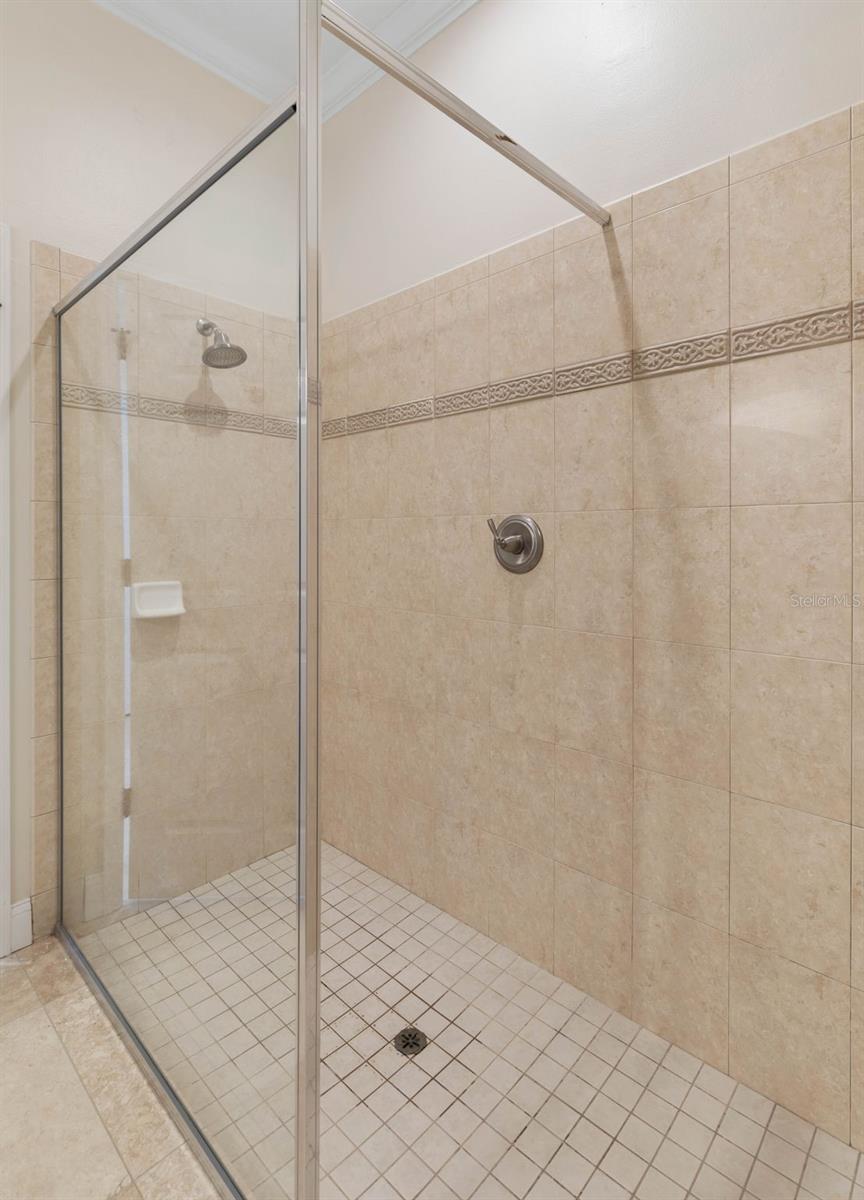 220 HARBOR VILLAGE PT N