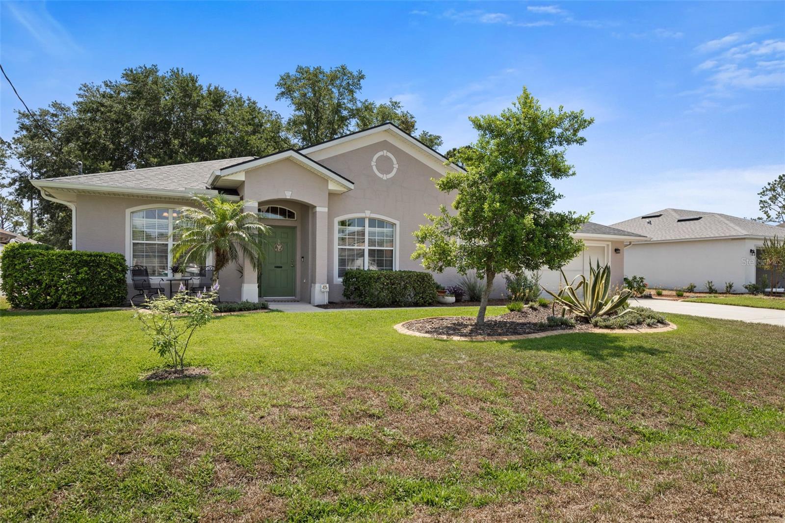 11 ROXBORO DR
