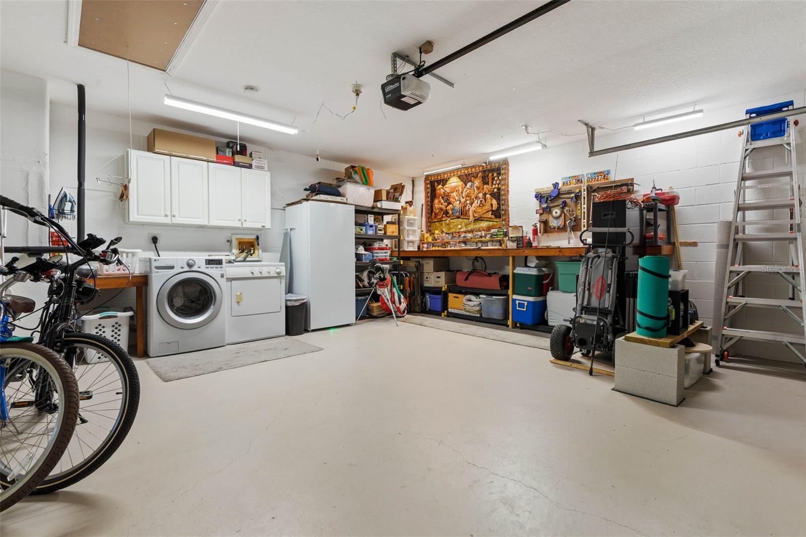 11 ROXBORO DR