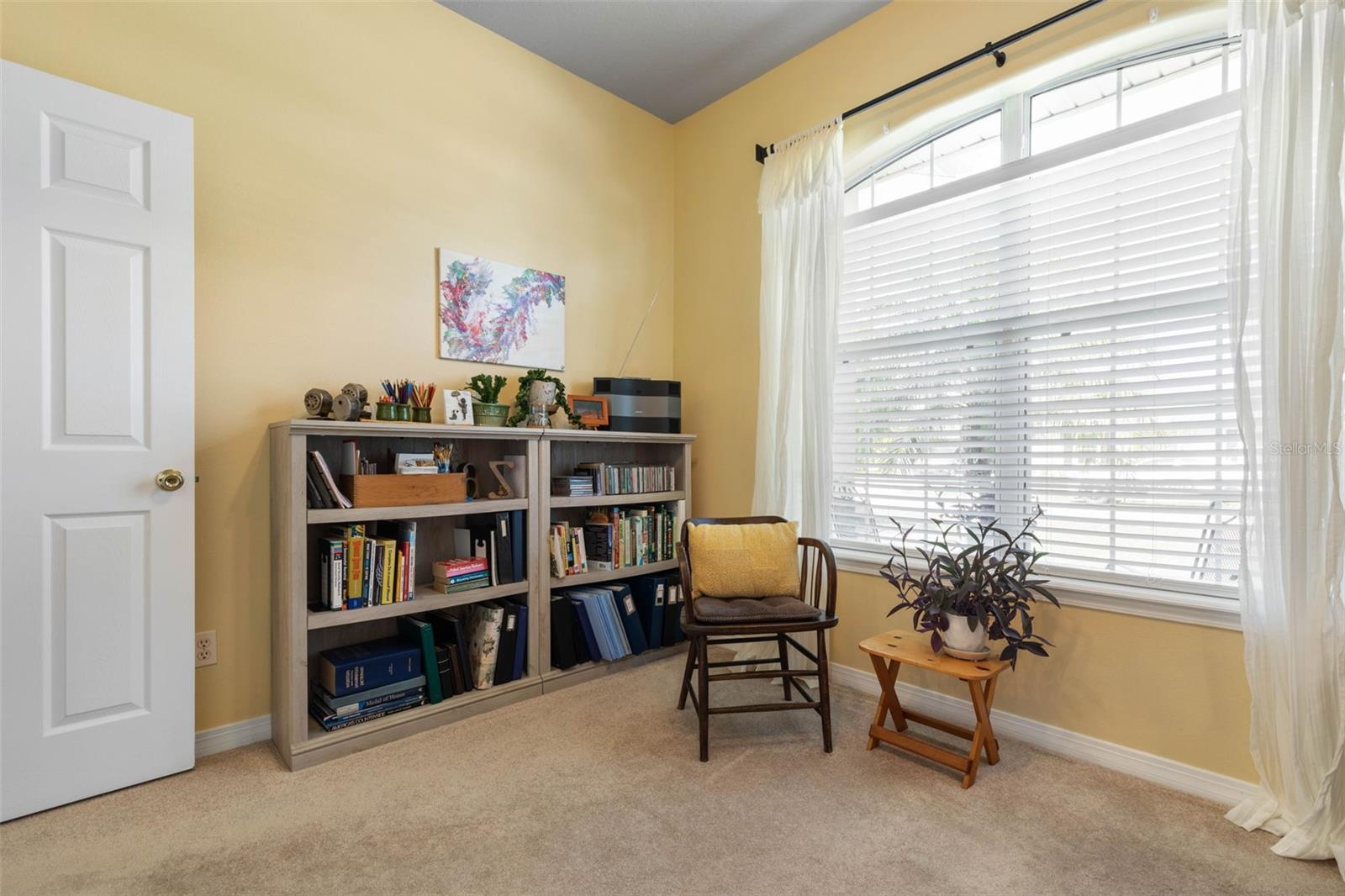 11 ROXBORO DR