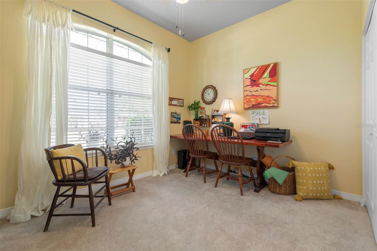 11 ROXBORO DR