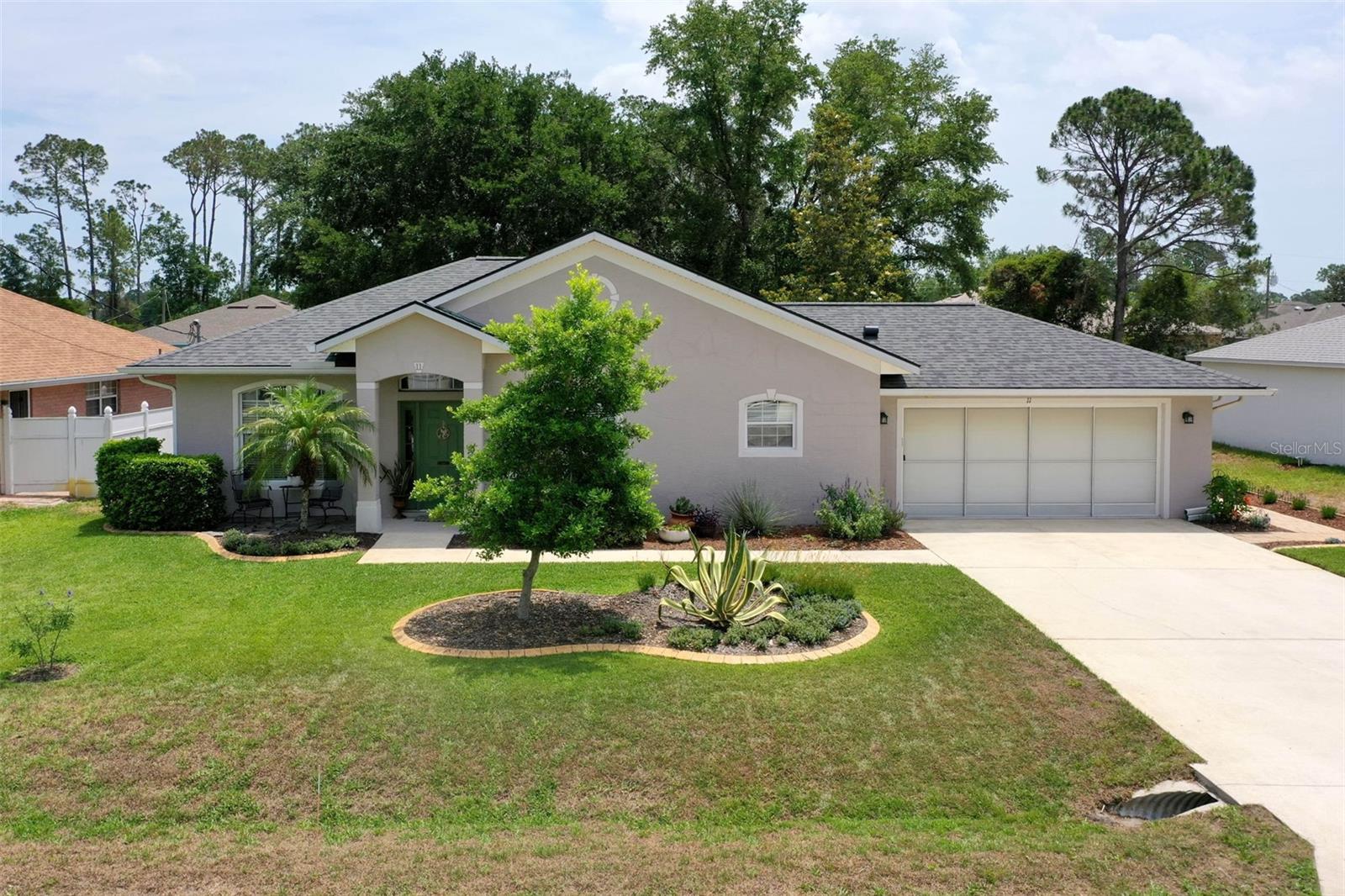 11 ROXBORO DR