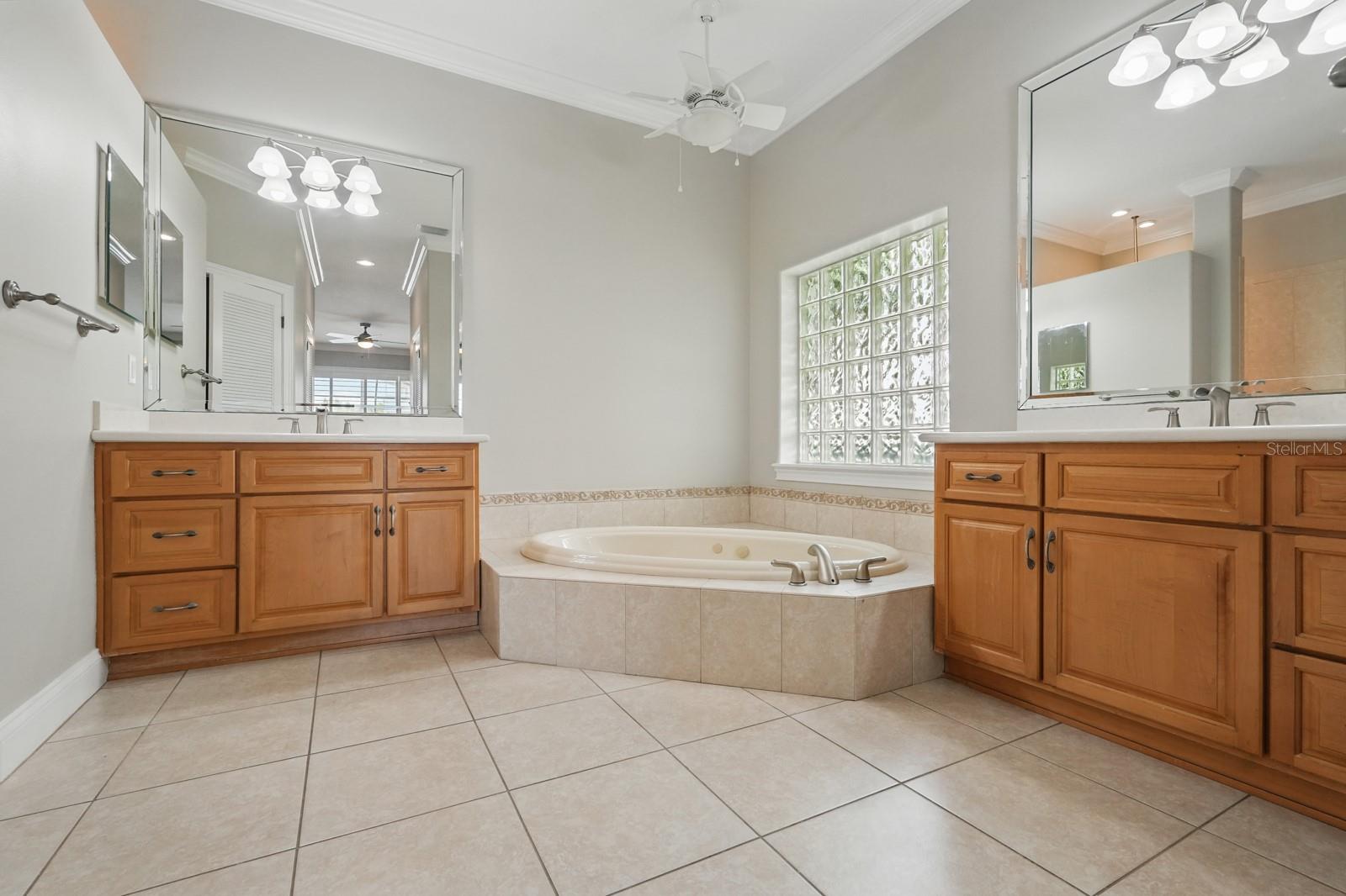 23 SANDPIPER LN