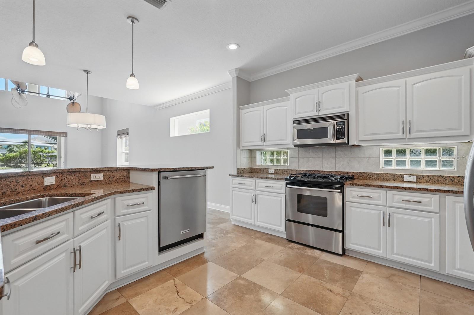 23 SANDPIPER LN