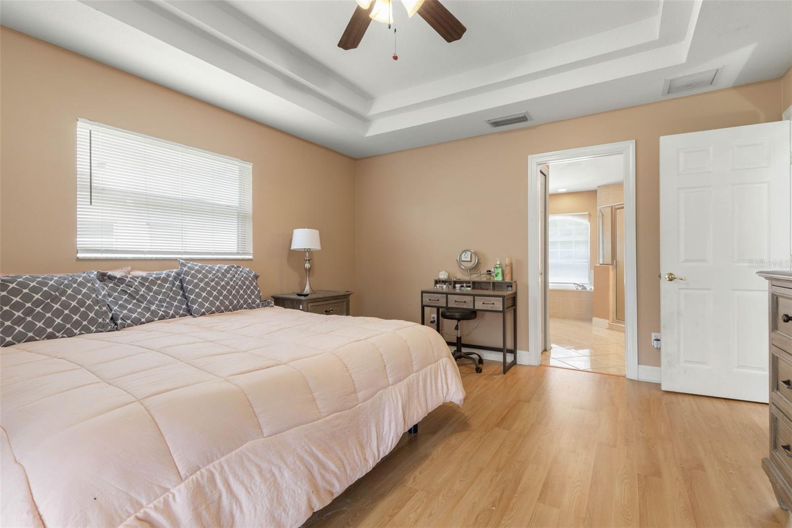6 PRINCE MICHAEL LN