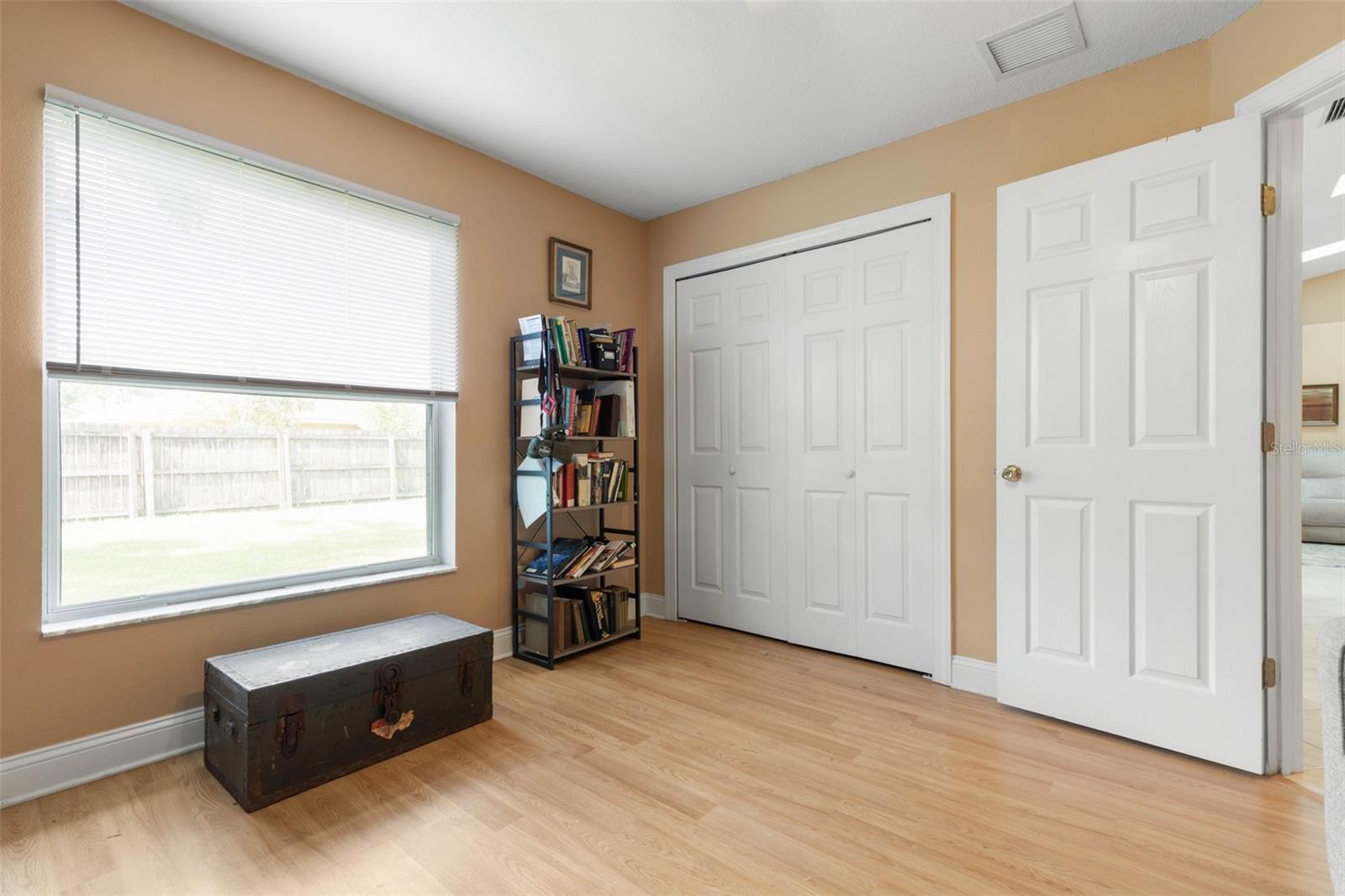 6 PRINCE MICHAEL LN