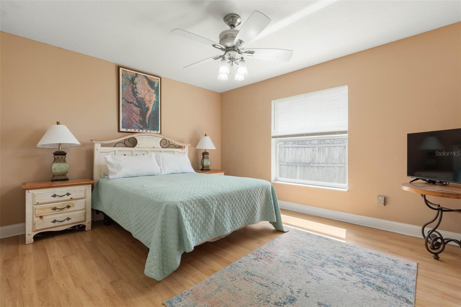 6 PRINCE MICHAEL LN