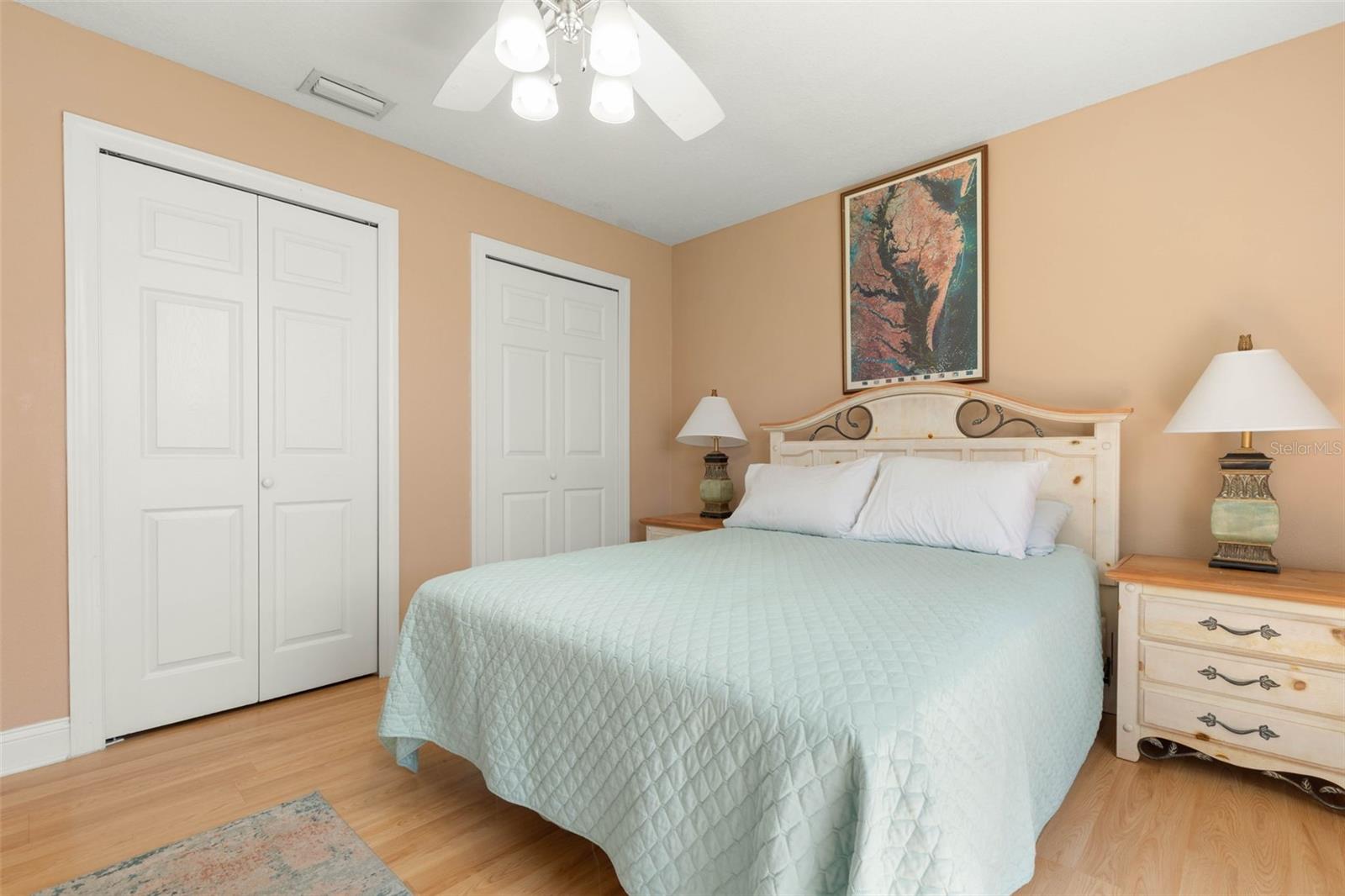 6 PRINCE MICHAEL LN