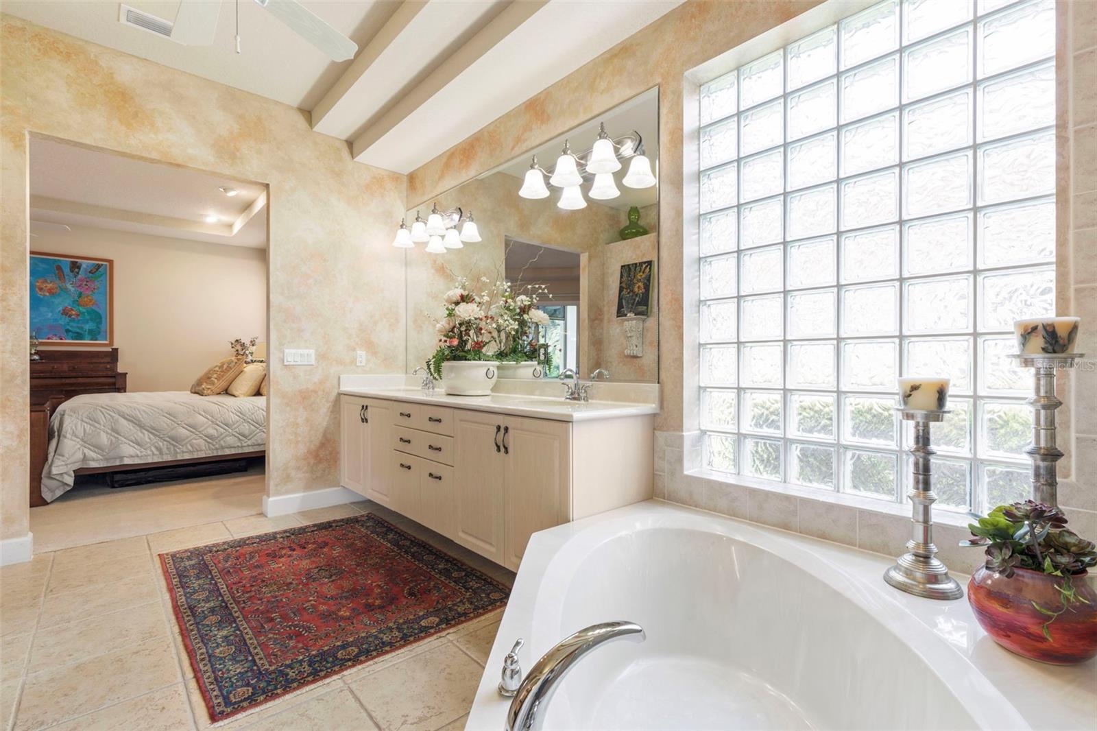 24 OSPREY CIR