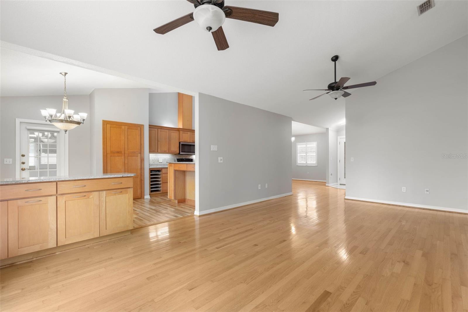 162 PEPPERDINE DR