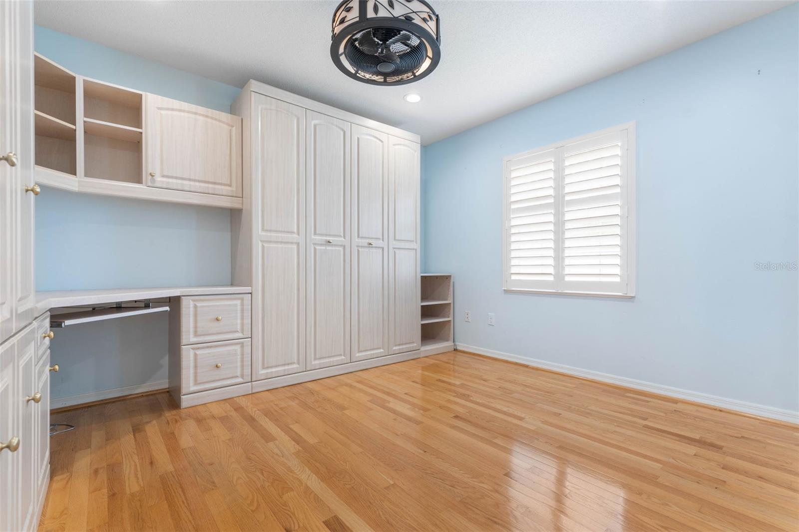 162 PEPPERDINE DR