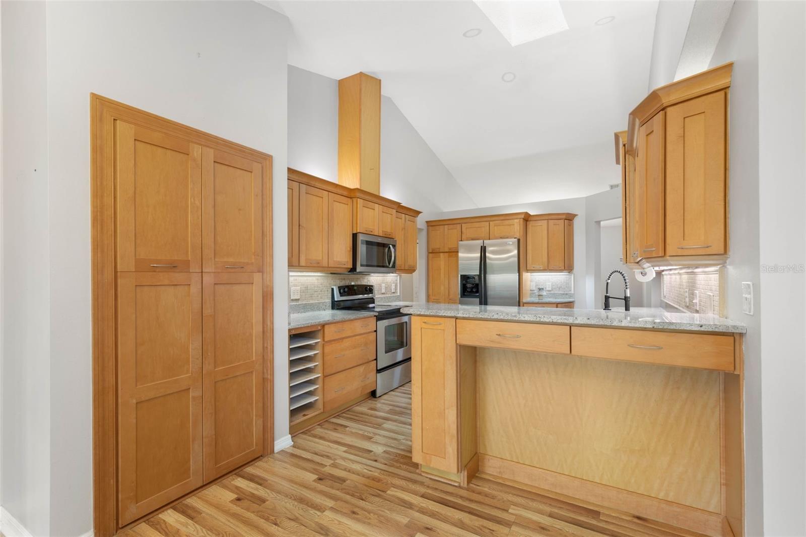162 PEPPERDINE DR