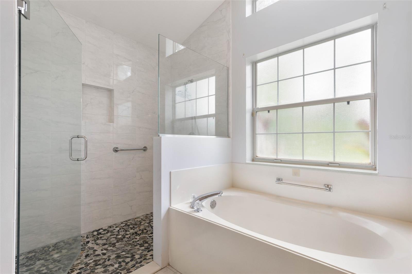 162 PEPPERDINE DR
