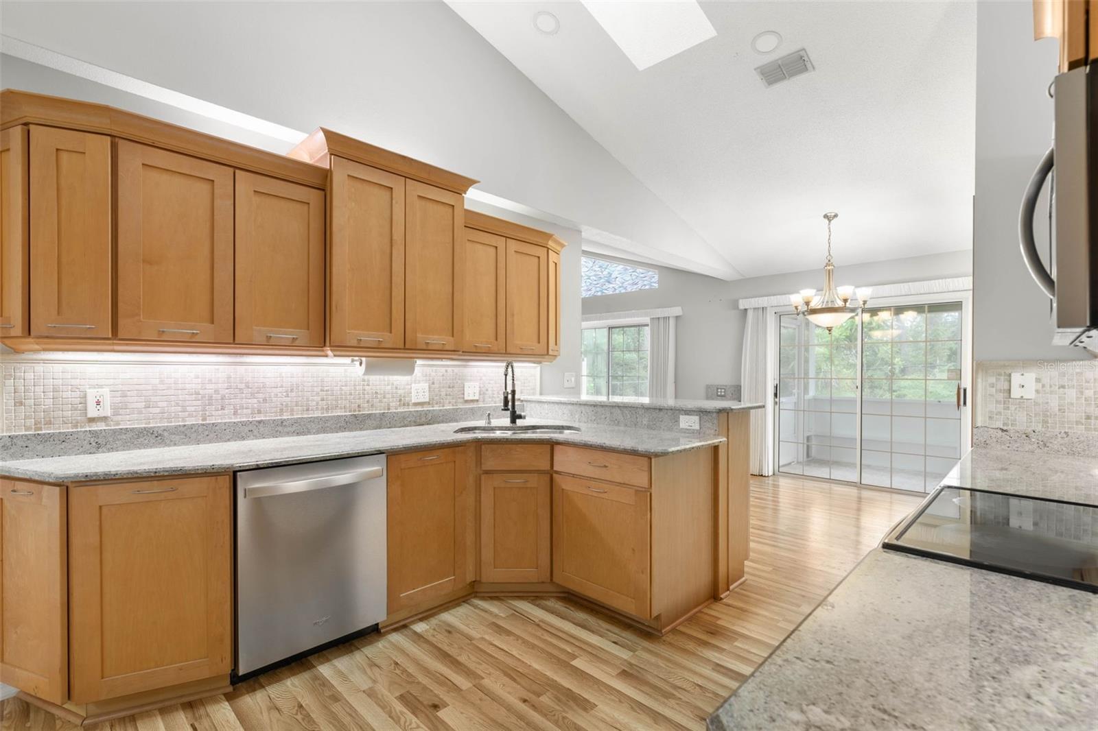 162 PEPPERDINE DR