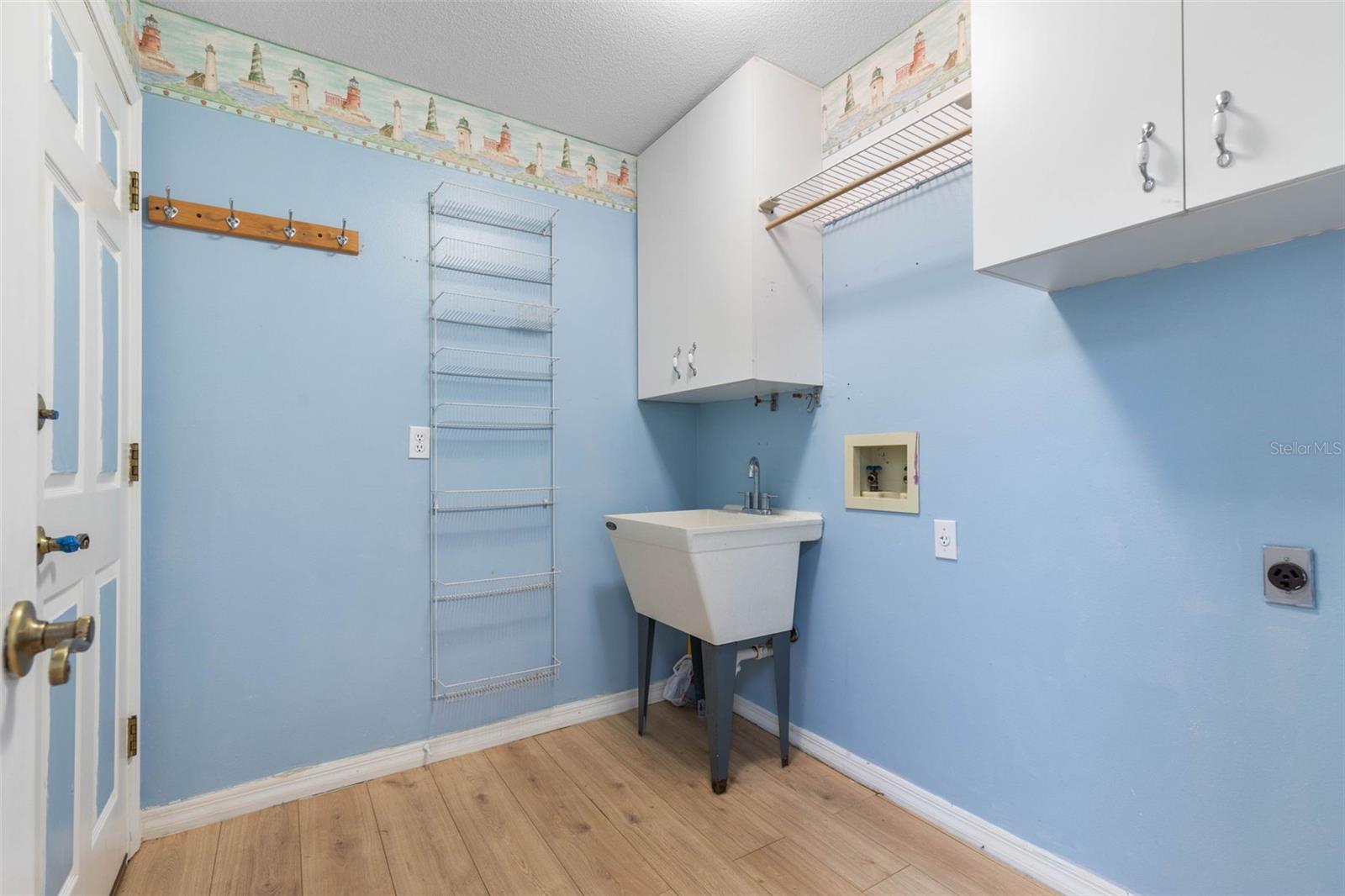 162 PEPPERDINE DR