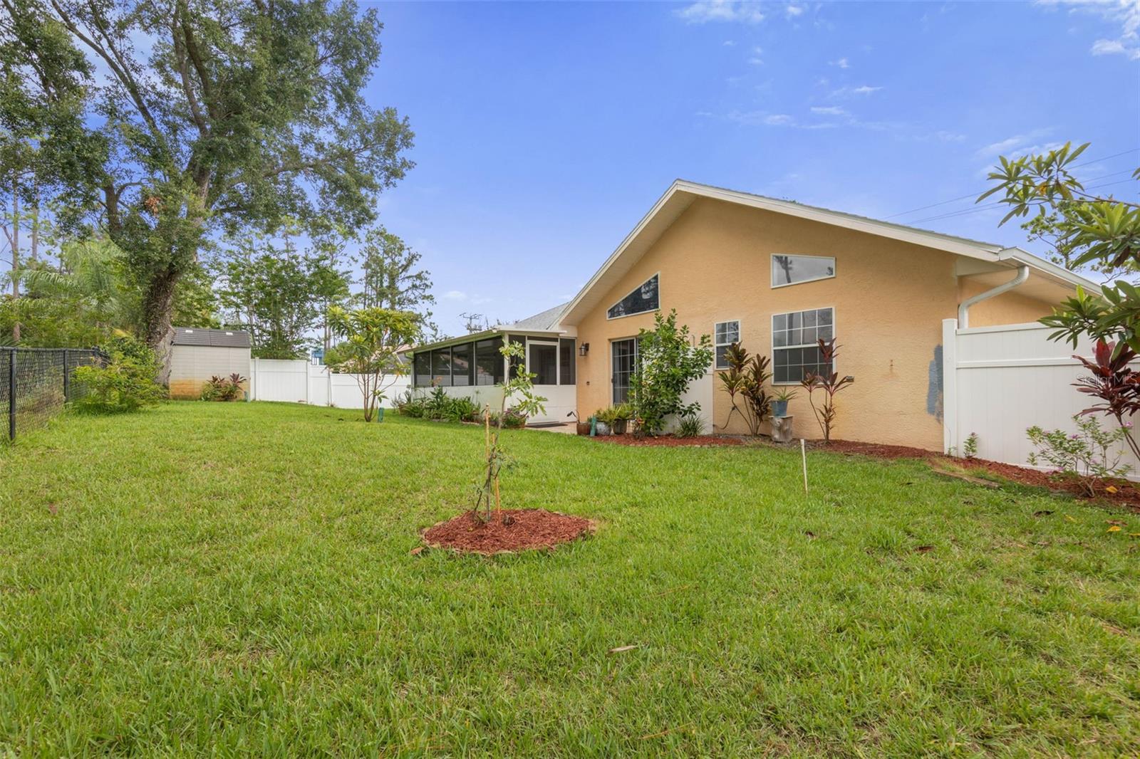 162 PEPPERDINE DR
