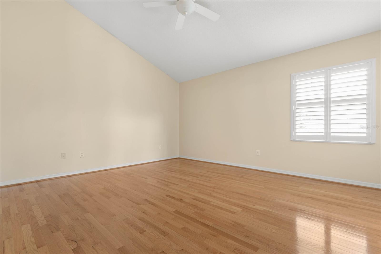 162 PEPPERDINE DR