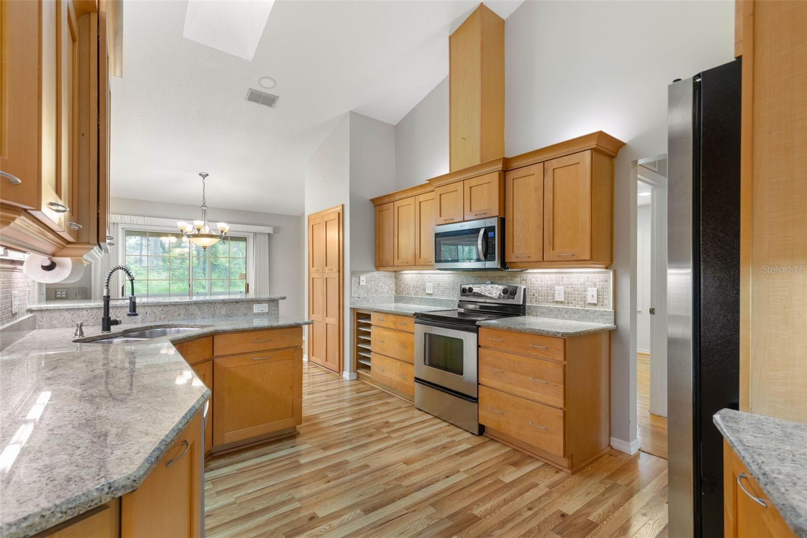 162 PEPPERDINE DR