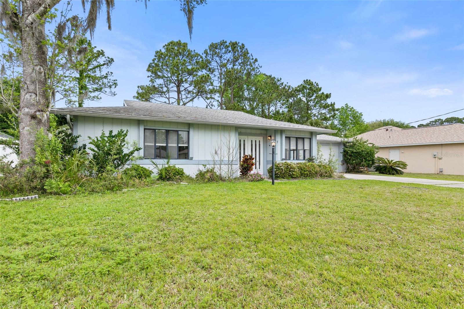 7 WARREN PL