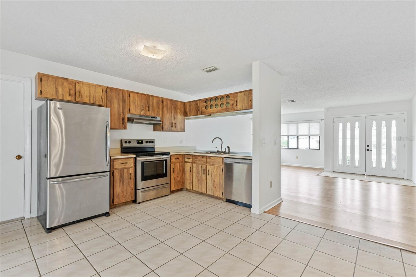 7 WARREN PL
