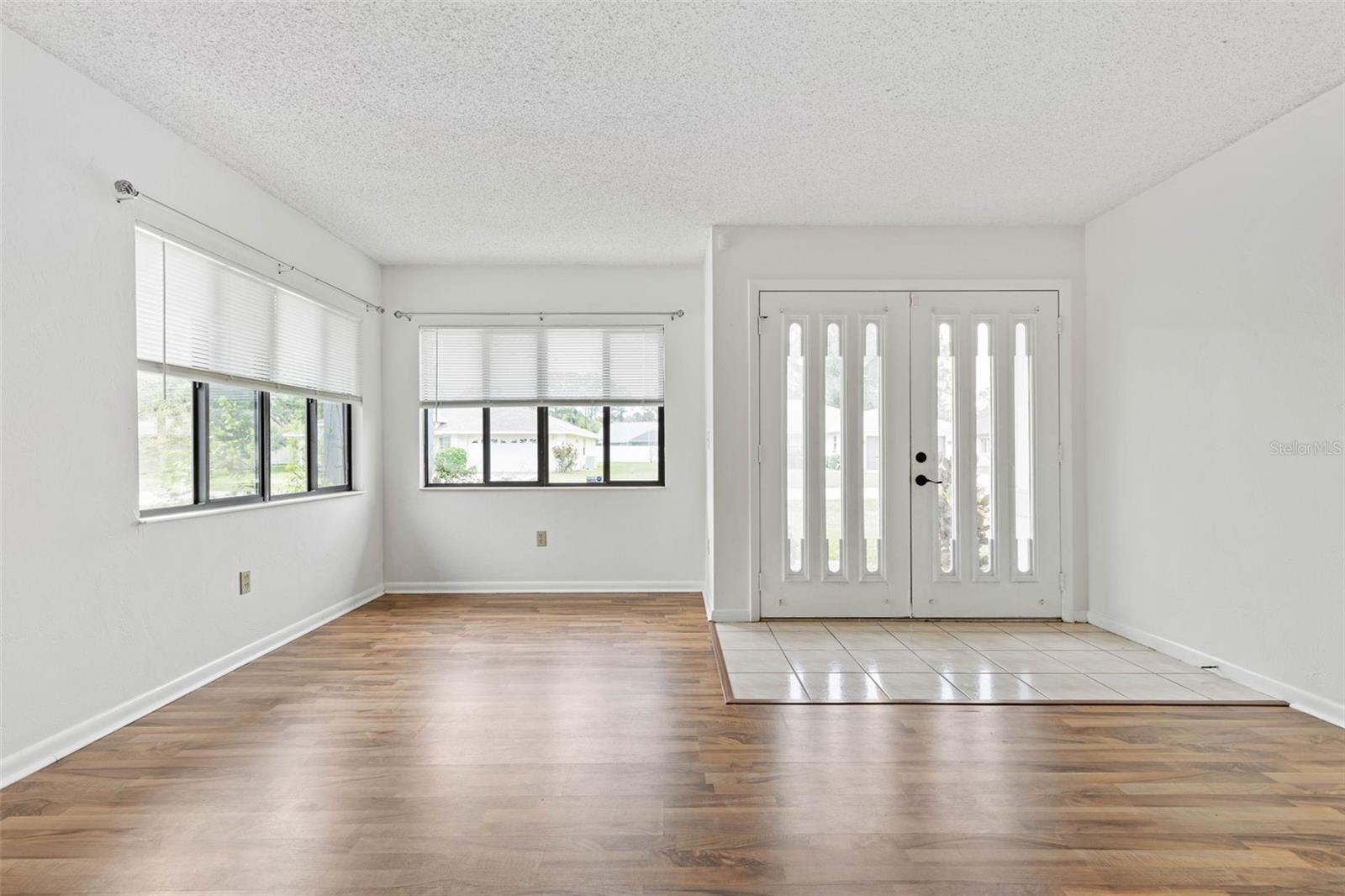 7 WARREN PL