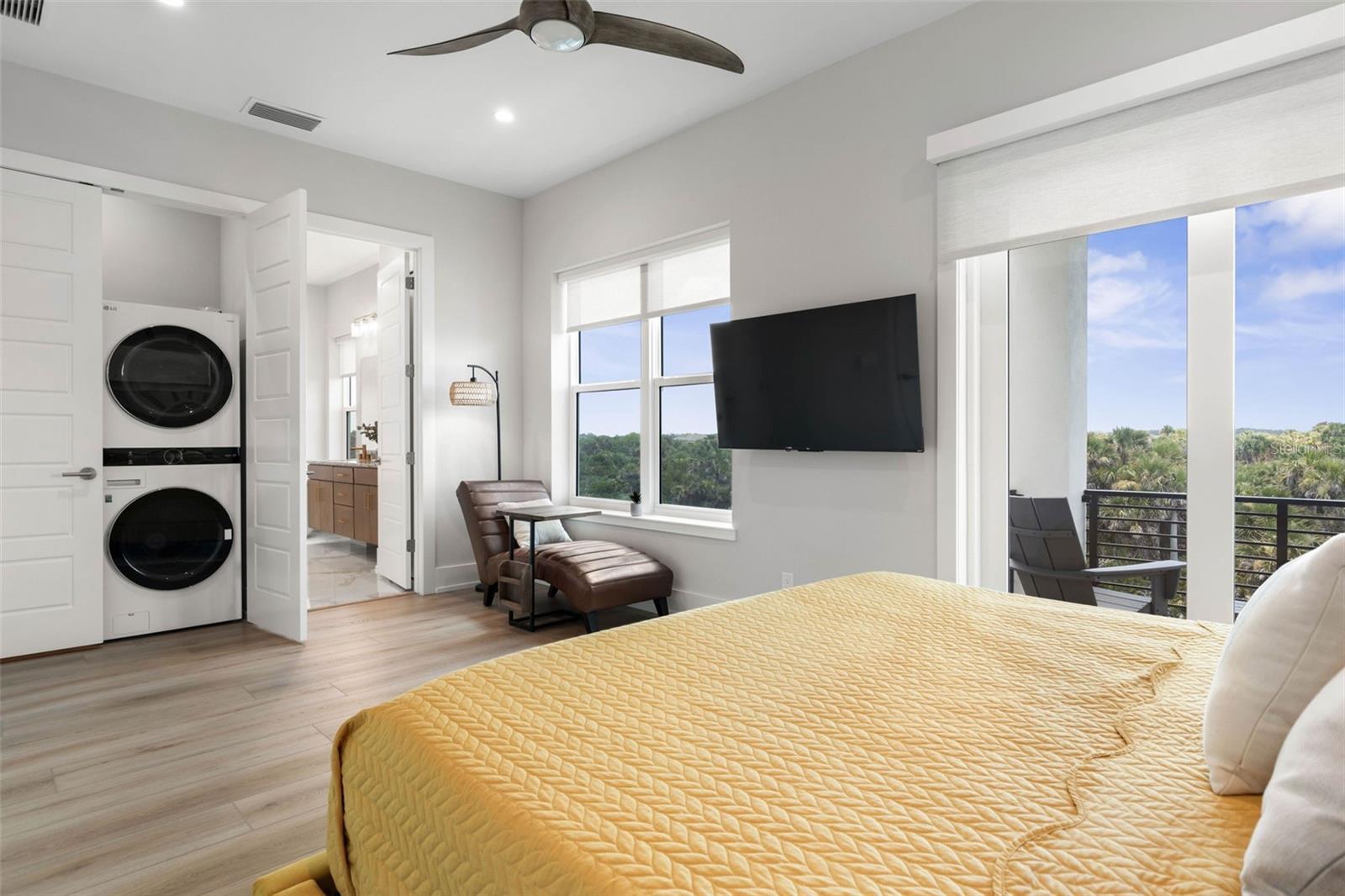 3538 N OCEAN SHORE BLVD