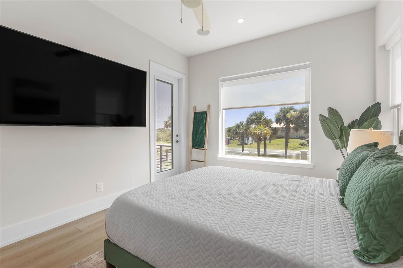 3538 N OCEAN SHORE BLVD