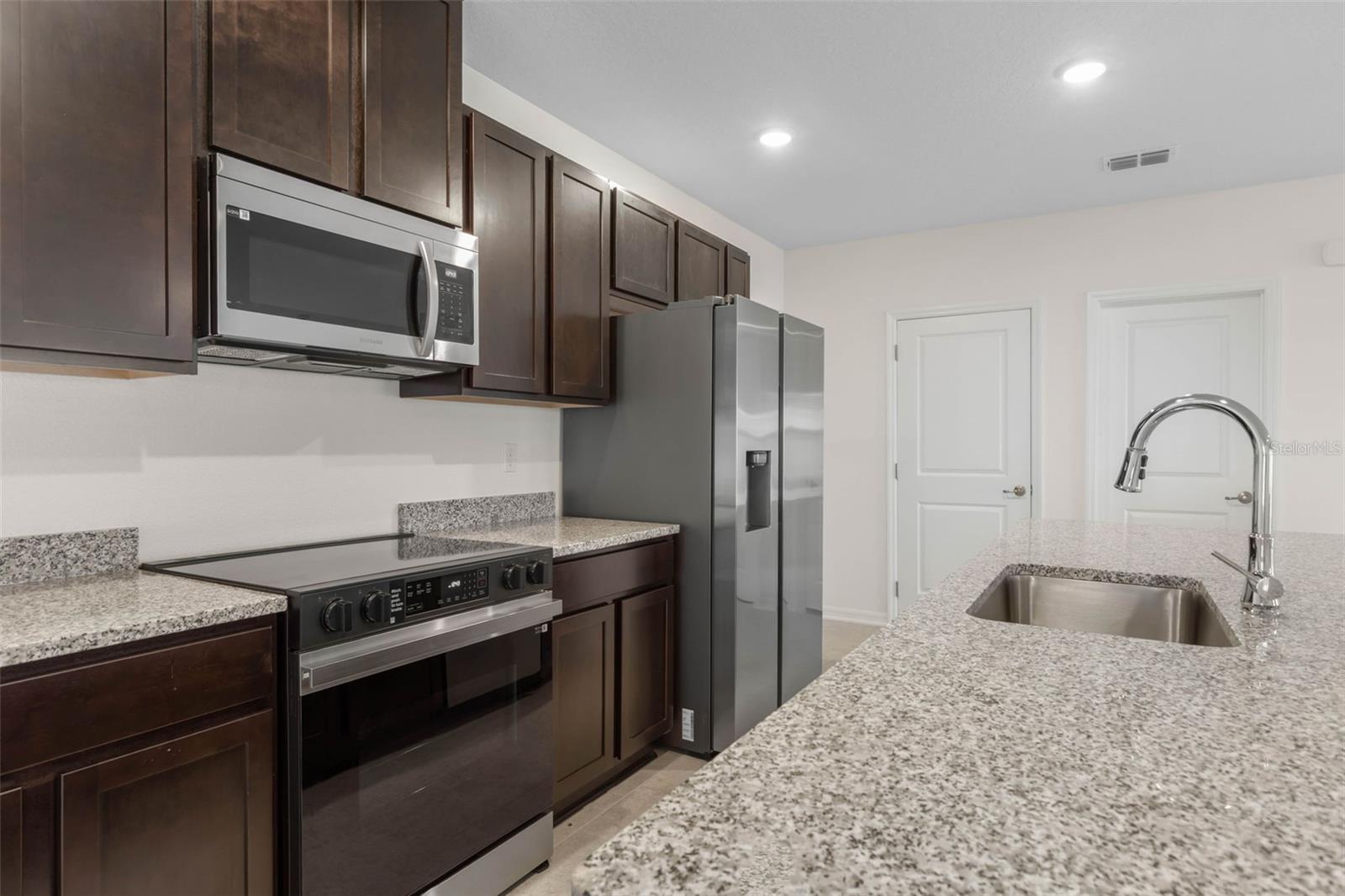 73 FOREST HILL DR