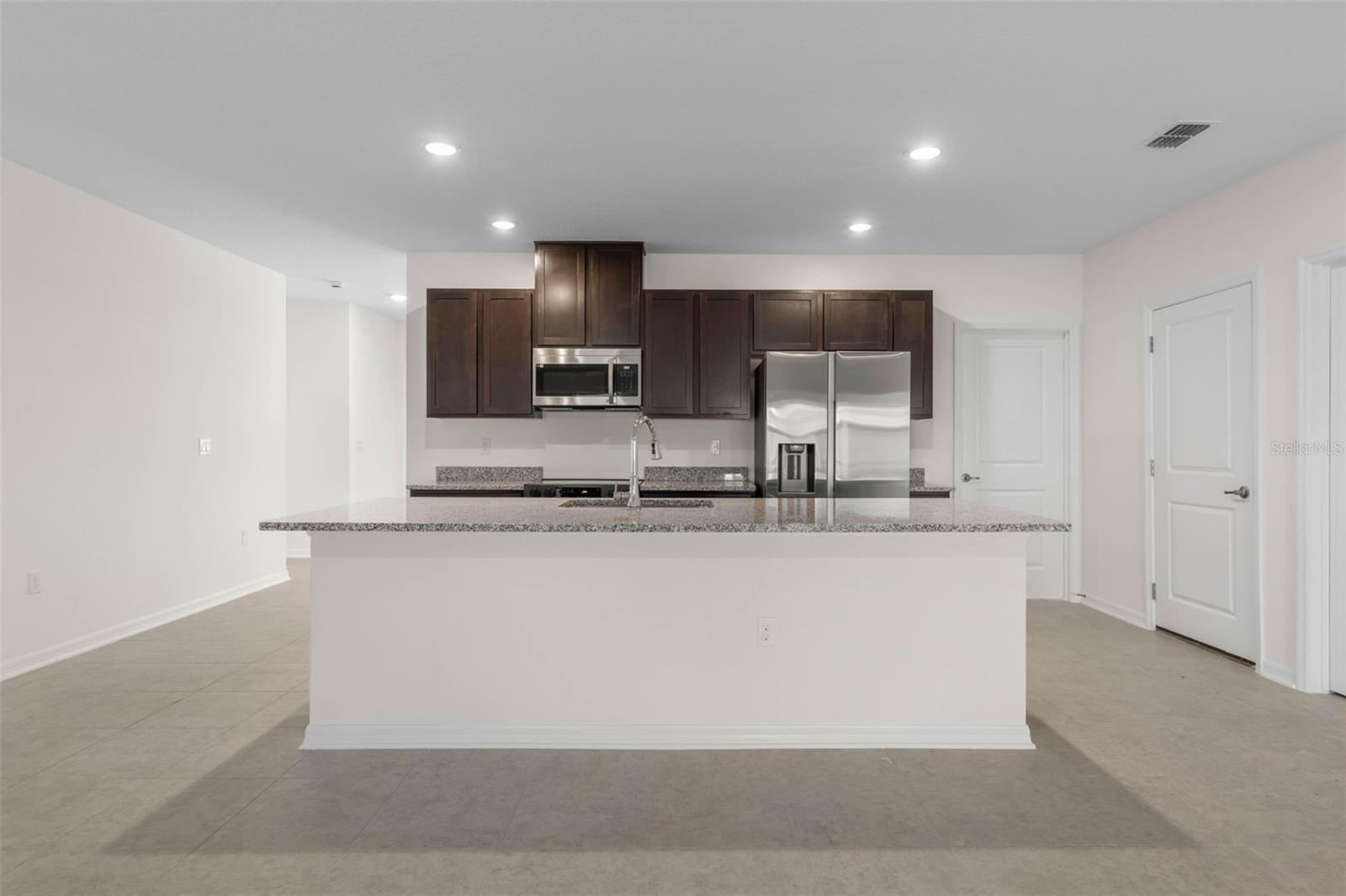 73 FOREST HILL DR