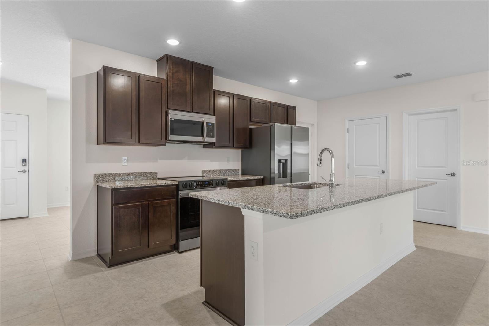 73 FOREST HILL DR