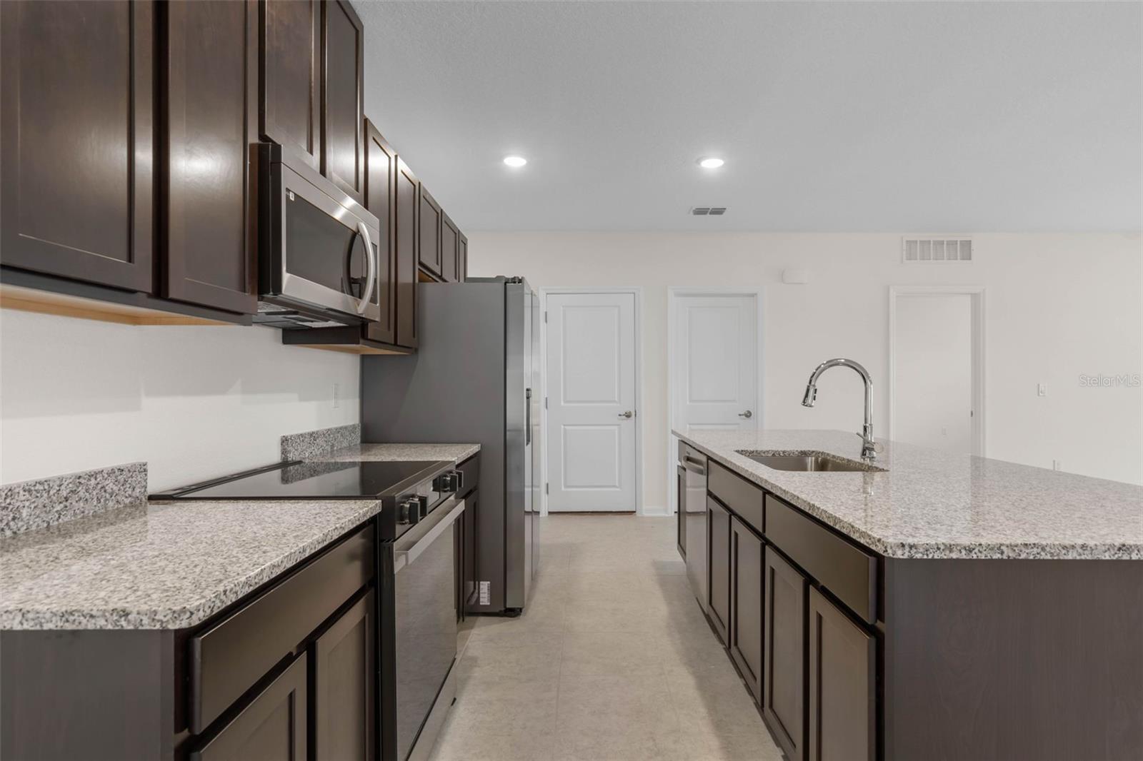73 FOREST HILL DR
