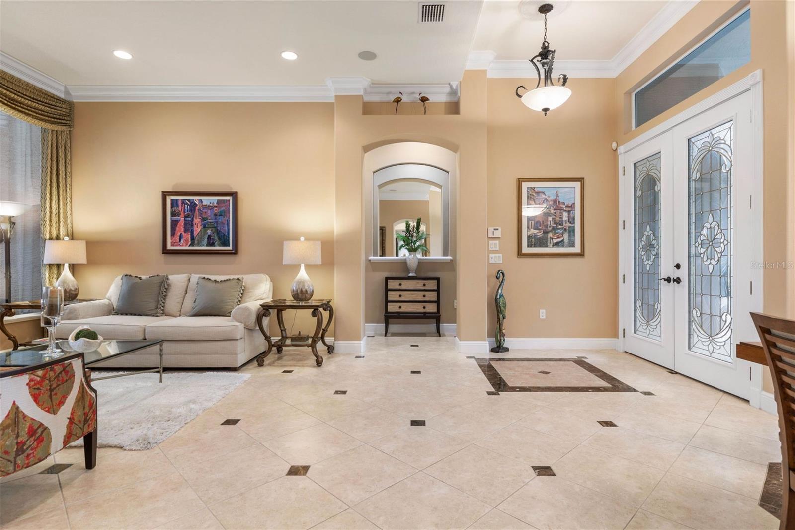 49 EASTLAKE DR