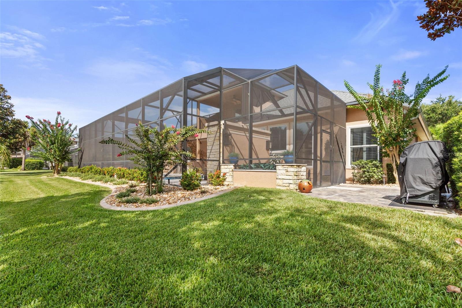 49 EASTLAKE DR