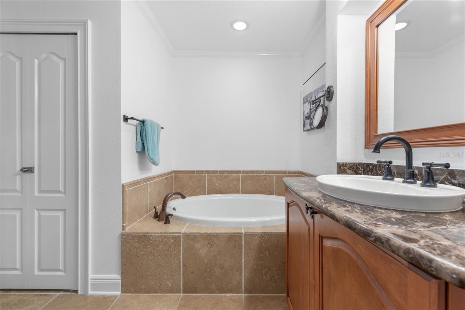 146 PALM COAST RESORT BLVD #404